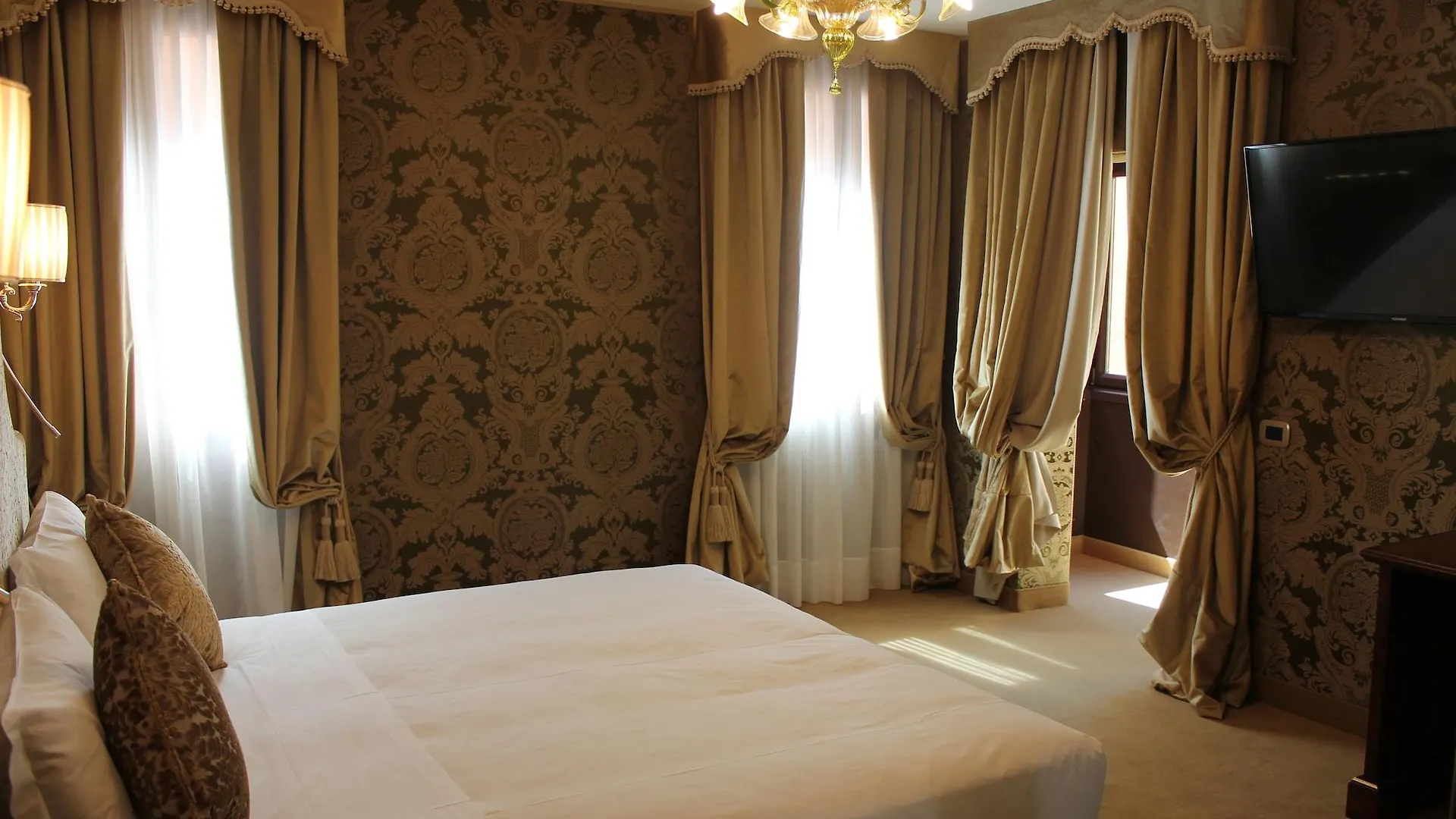 Hotel Casanova Venedig 4*,  Italien