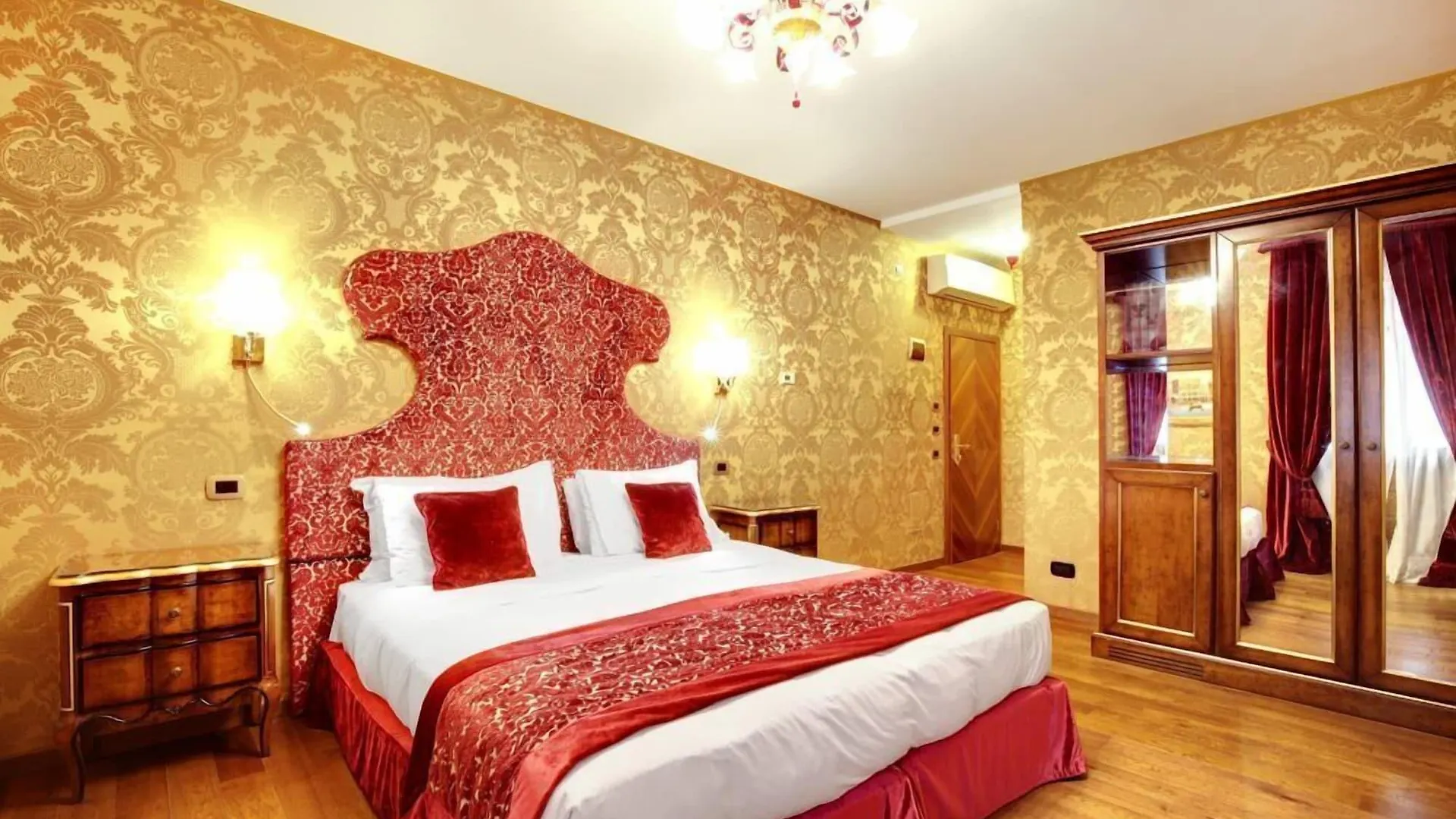 Hotel Casanova Venice