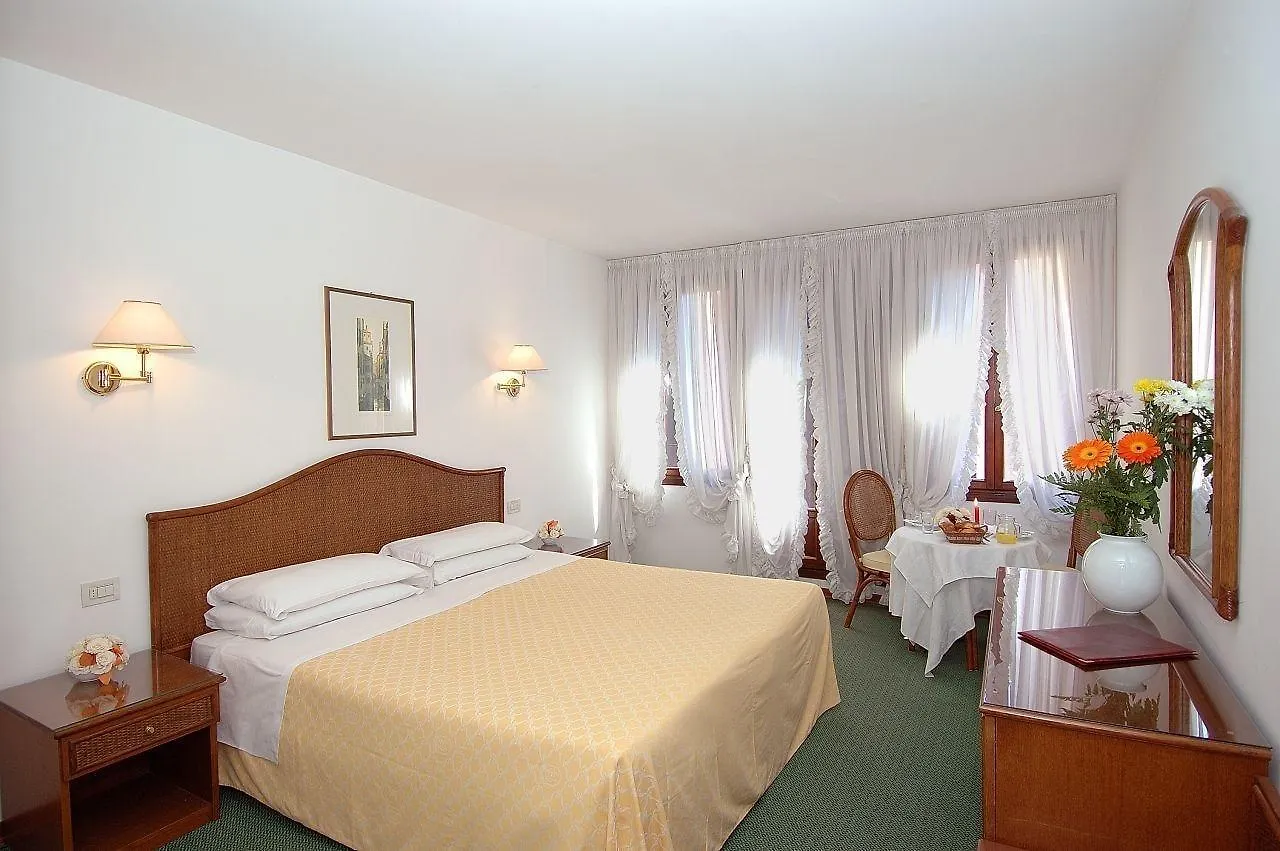 Hotel Casanova Venice